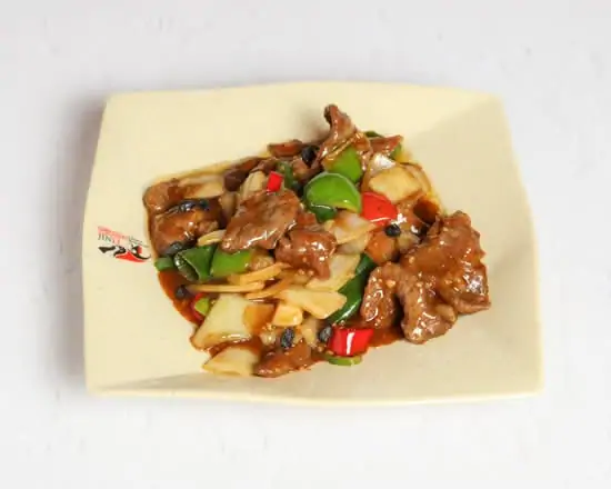 豉椒牛肉 / Beef in Black Bean Sauce