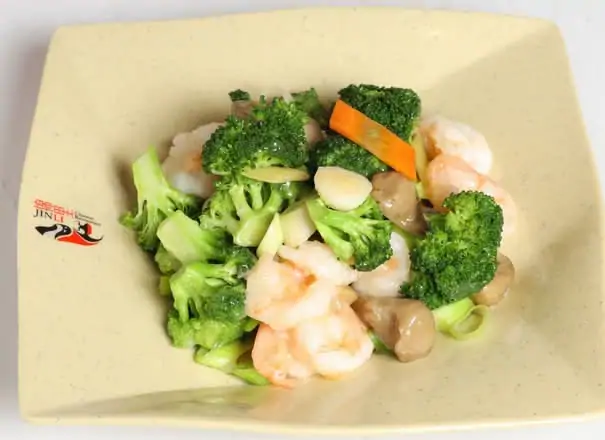 西兰花炒 (带子) / Broccoli with (Scallops)