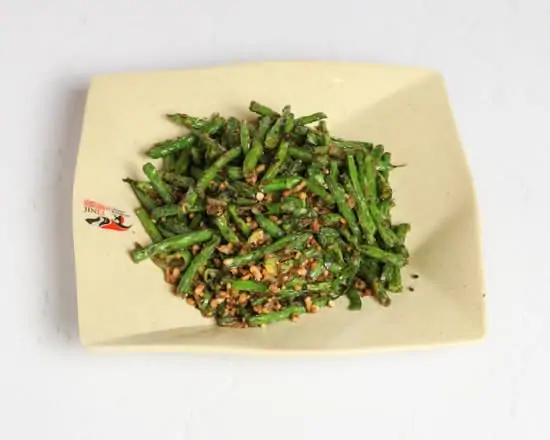 干煸四季豆 / Dry Fried Green Beans with Pork Mince