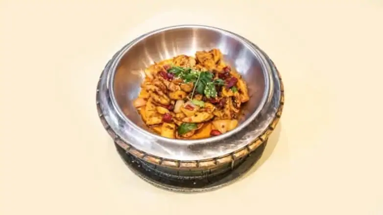 干锅肥肠 / Dry Pot Pork Intestine