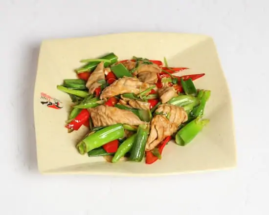 尖椒炒肥肠 / Fried Pork Intestines with Hot Pepper