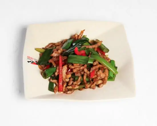 青椒肉丝 / Stir Fried Shredded Pork with Green Pepper
