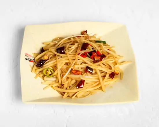 酸辣土豆丝 / Stir Fried Shredded Potatoes with Vinegar / Chilli
