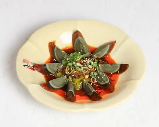 皮蛋豆腐 / Tofu with Preserved Eggs